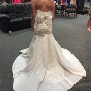 💍 NWT 💍 Ivory wedding gown